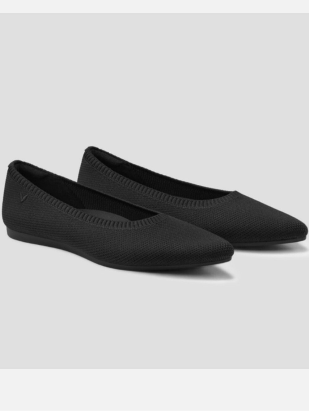 Vivaia Aria Black Point Toe Knit Flats Size 7